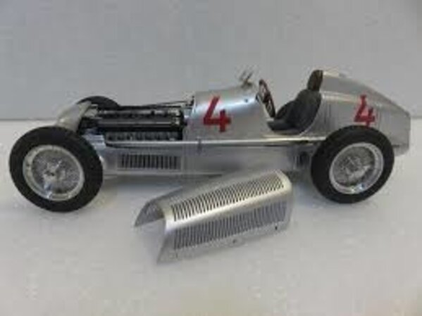 Mercedes-Benz Mercedes-Benz W 25 #4 Winner GP Monaco 1935 - 1:18 - CMC Mercedes-Benz Mercedes-Benz W 25 #4 Winner GP Monaco 1935 - 1:18 - CMC