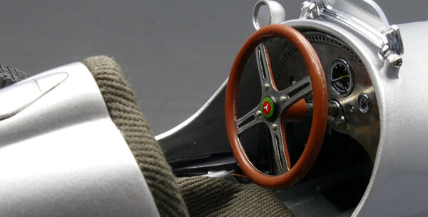 Formule 1 Mercedes-Benz (W125) #4 GP Great Britain Donington 1937 - 1:18 - CMC