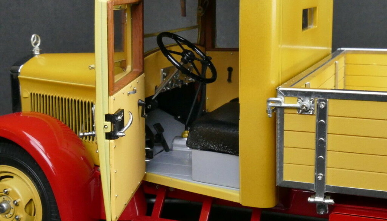 Mercedes-Benz Mercedes-Benz LO 2750 Platform Truck 1934-1938 - 1:18 - CMC