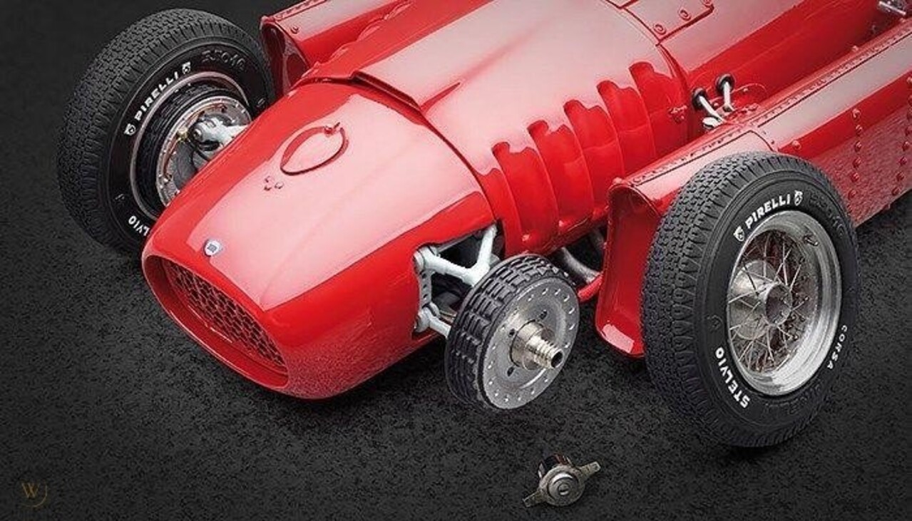 Formule 1 Lancia D50 1954-1955 Press Version - 1:18 - CMC Formule 1 Lancia D50 1954-1955 Press Version - 1:18 - CMC