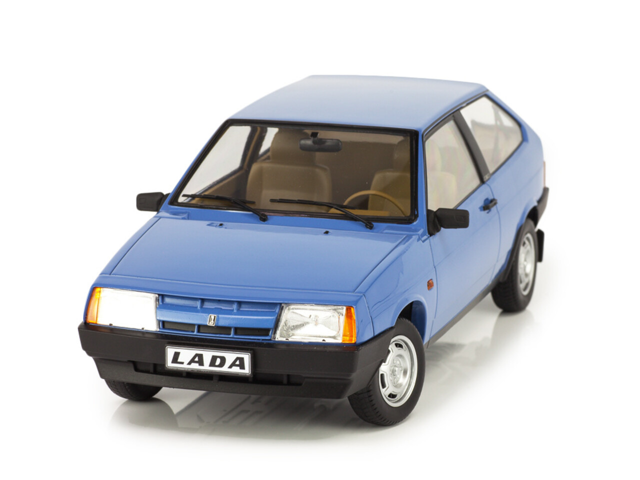 Lada Lada 2108 Samara 1985 - 1:18 - Premium Scale Models Lada Lada 2108 Samara 1985 - 1:18 - Premium Scale Models