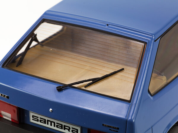Lada Lada 2108 Samara 1985 - 1:18 - Premium Scale Models Lada Lada 2108 Samara 1985 - 1:18 - Premium Scale Models