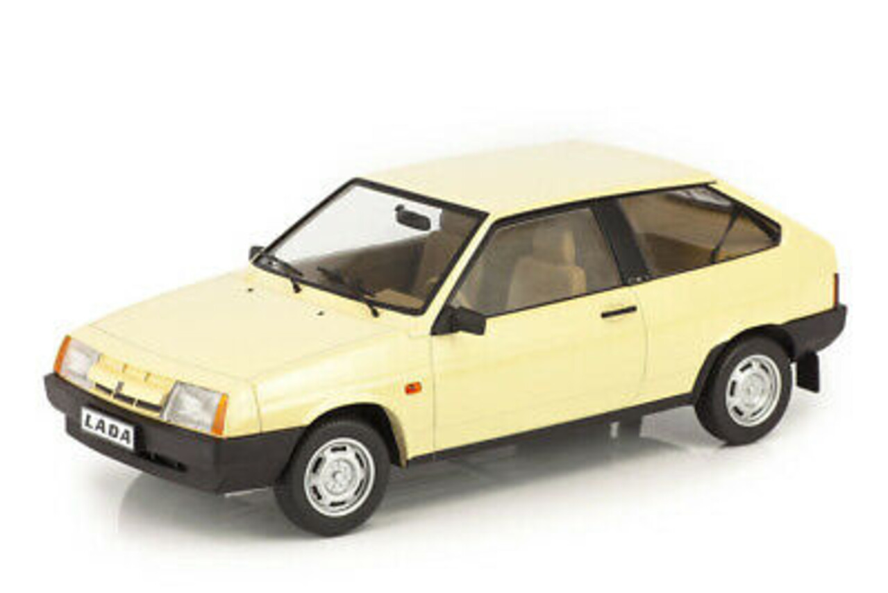 Lada Lada 2108 Samara 1987 - 1:18 - Premium Scale Models