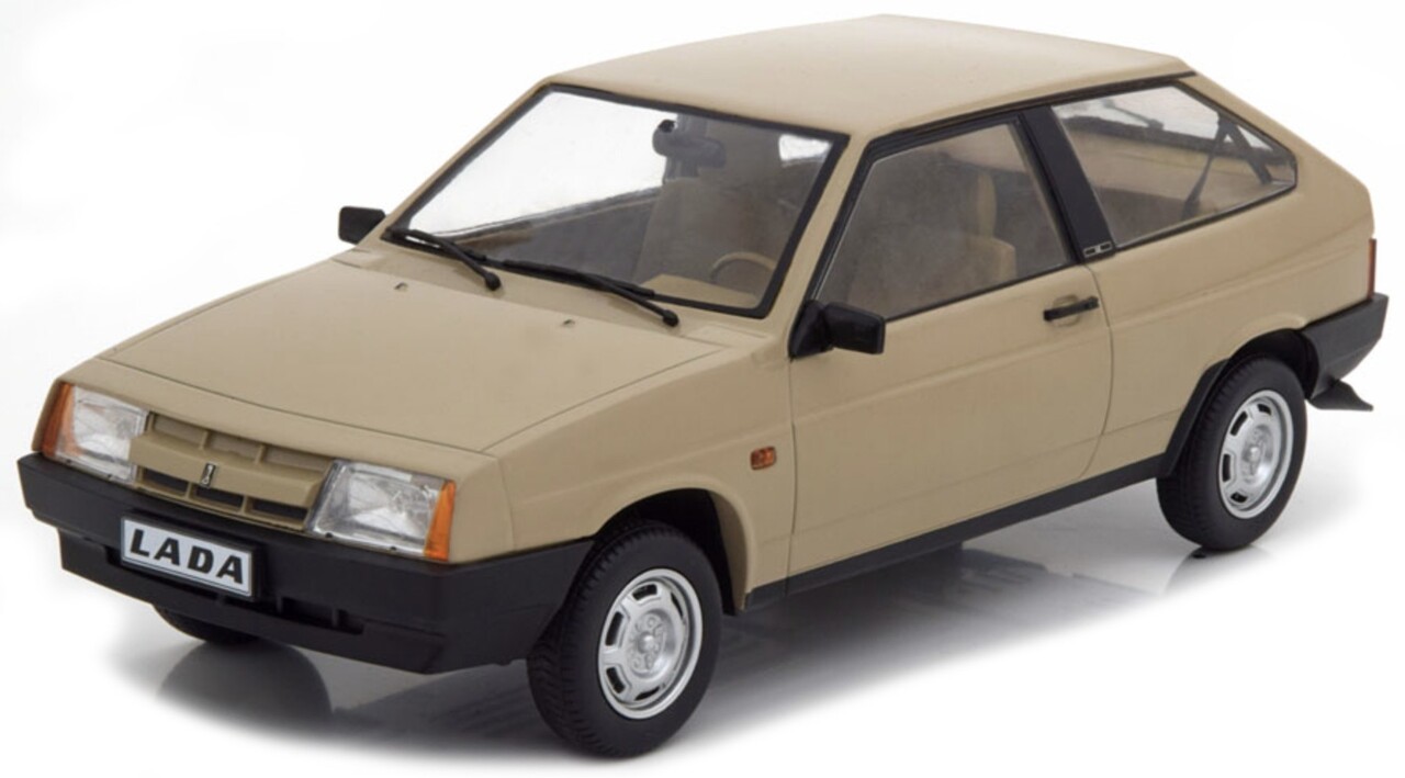 Triple 9 1:18 LADA 2108 SAMARA 1986 Limited Edition Simulation