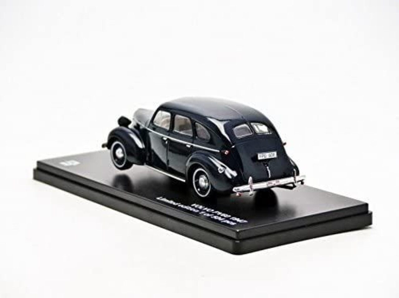 Volvo Volvo PV60 1947 - 1:43 - Triple 9 Collection Volvo Volvo PV60 1947 - 1:43 - Triple 9 Collection