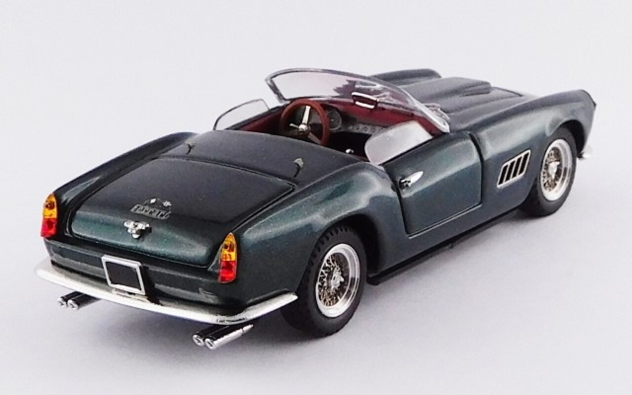 Ferrari Ferrari 250GT California Spider 1962 - 1:43 - Art Model Ferrari Ferrari 250GT California Spider 1962 - 1:43 - Art Model