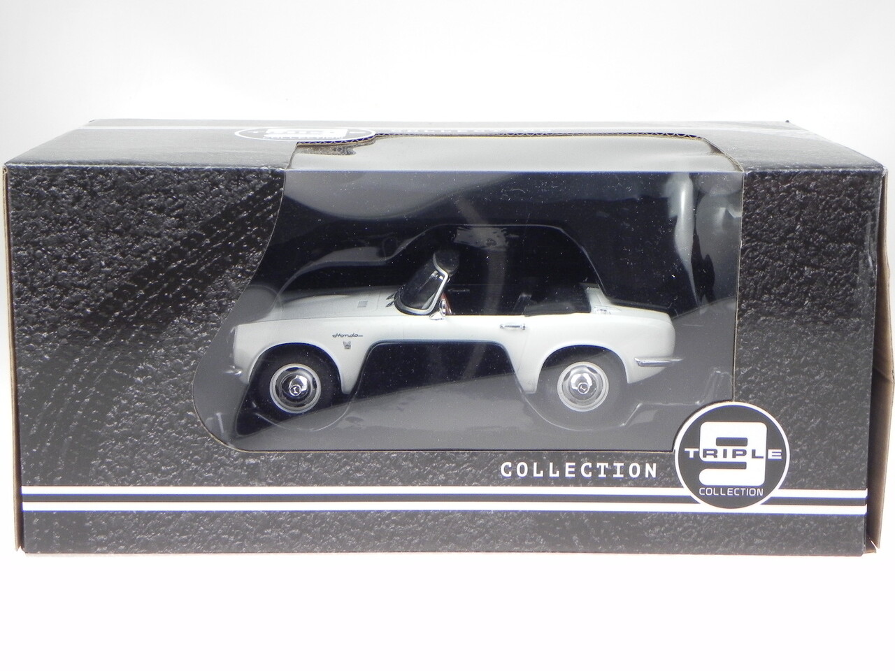 Honda Honda S800 - 1:18 - Triple 9 Collection