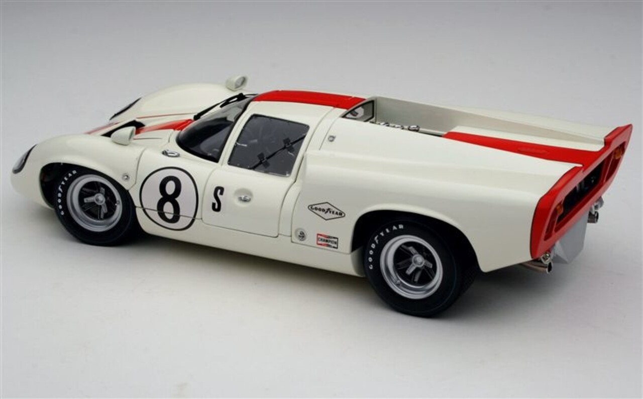 Lola Lola T70 Coupe #8  12h Sebring (USA) 1968 - 1:43 - Best Model Lola Lola T70 Coupe #8  12h Sebring (USA) 1968 - 1:43 - Best Model