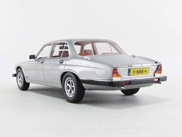 Jaguar Jaguar XJ6 1982 - 1:18 - LS Collectibles Jaguar Jaguar XJ6 1982 - 1:18 - LS Collectibles