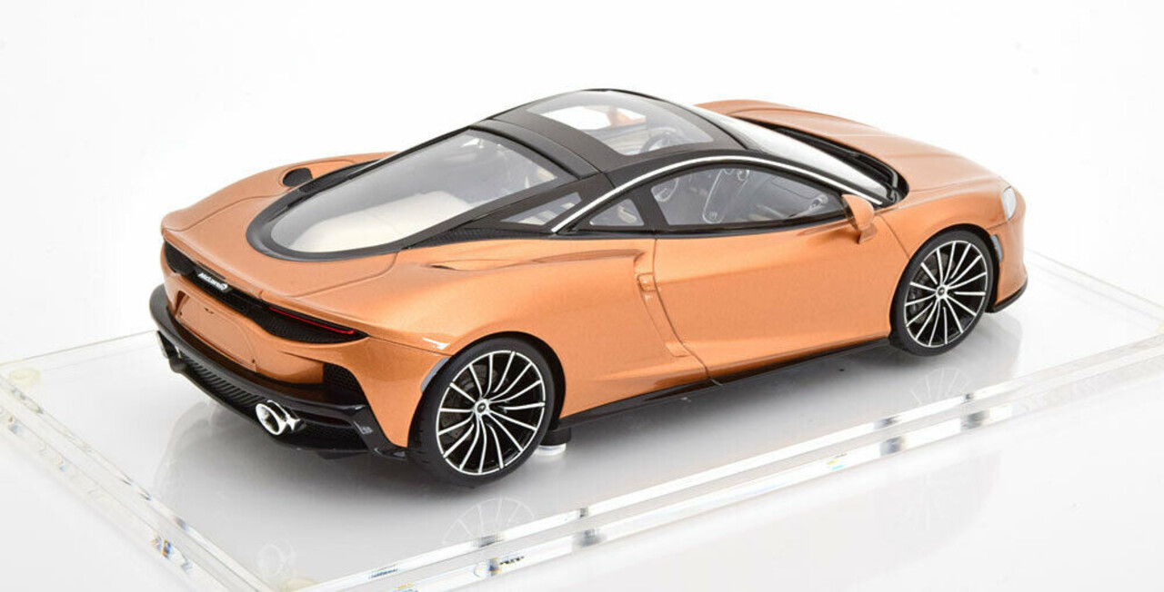 McLaren McLaren GT + Showcase - 1:18 - Spark