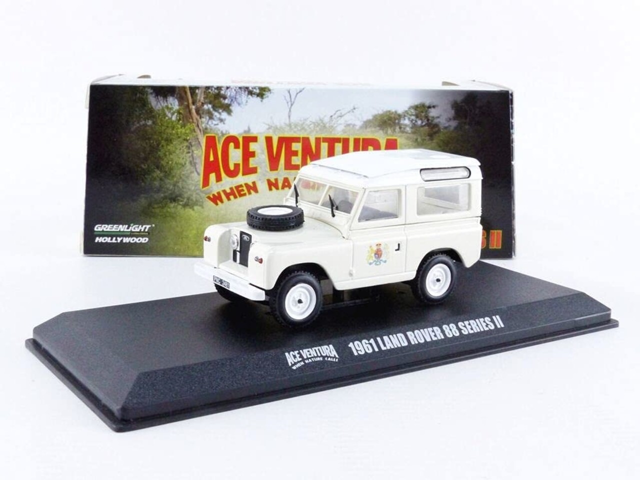 Movie Memorabilia Land Rover 88 Series II 1961 'Ace Ventura: When Nature Calls' - 1:43 - Greenlight Movie Memorabilia Land Rover 88 Series II 1961 'Ace Ventura: When Nature Calls' - 1:43 - Greenlight