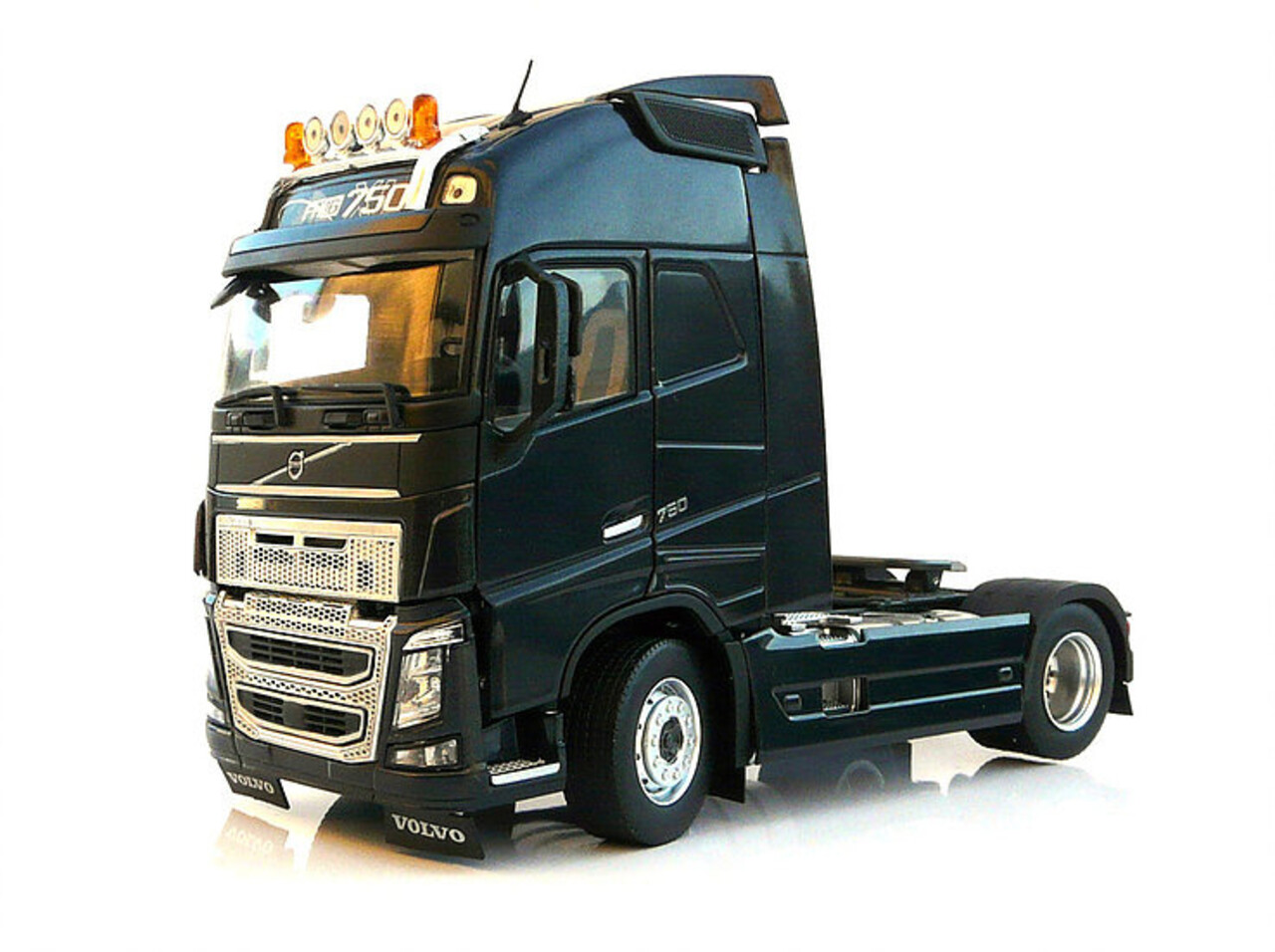 Volvo Volvo FH16 4x2 - 1:32 - Marge Models