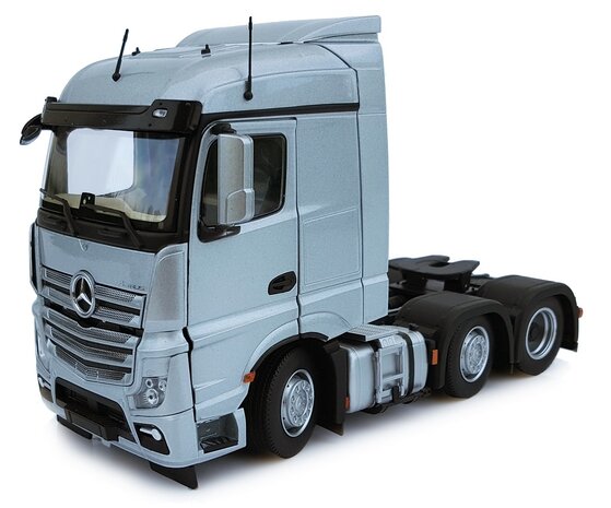 Mercedes-Benz Mercedes-Benz Actros Streamspace 6x2 - 1:32 - Marge Models