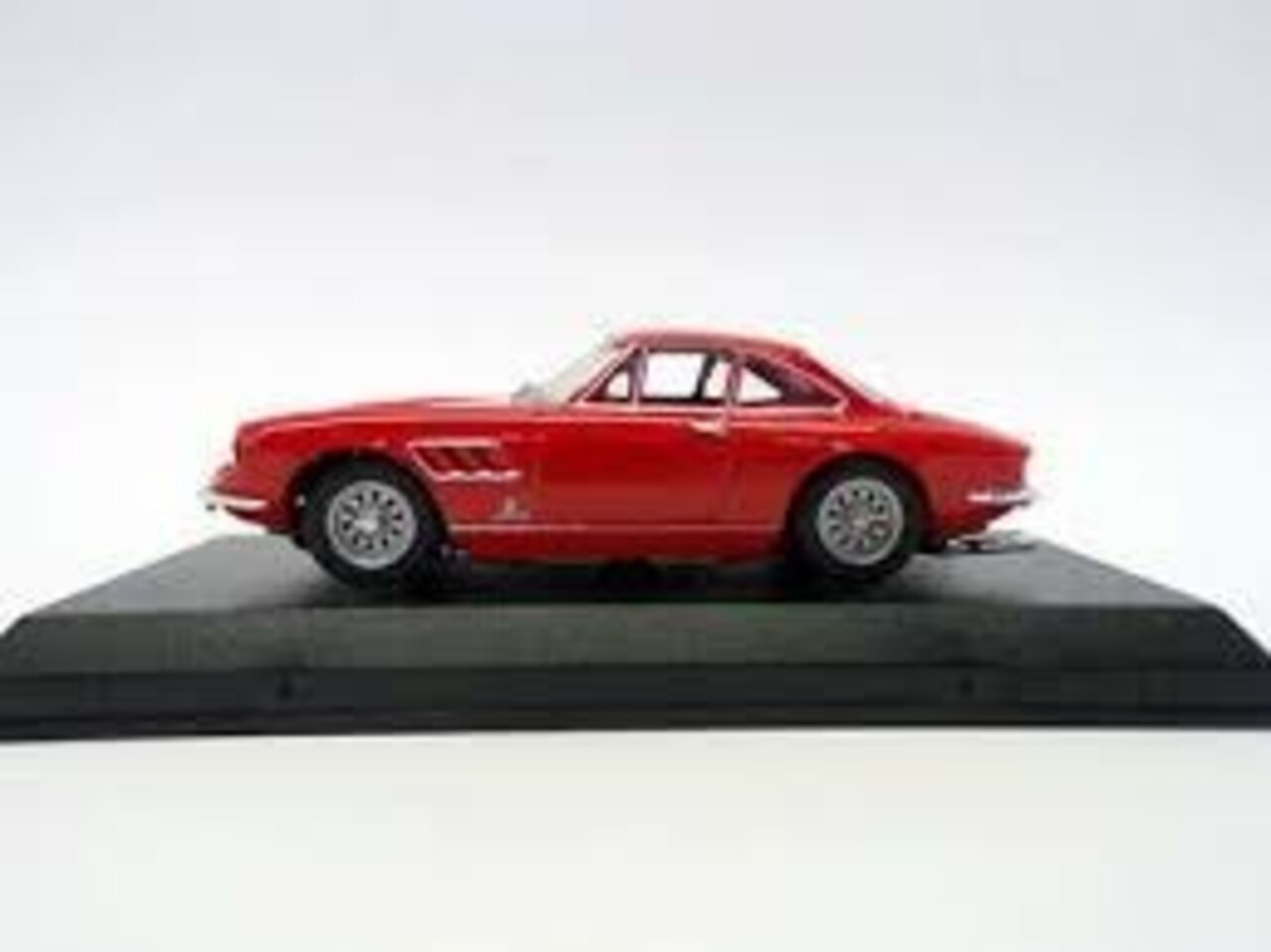 Ferrari Ferrari 330 GTC Coupe 1966 - 1:43 - Best Model Ferrari Ferrari 330 GTC Coupe 1966 - 1:43 - Best Model