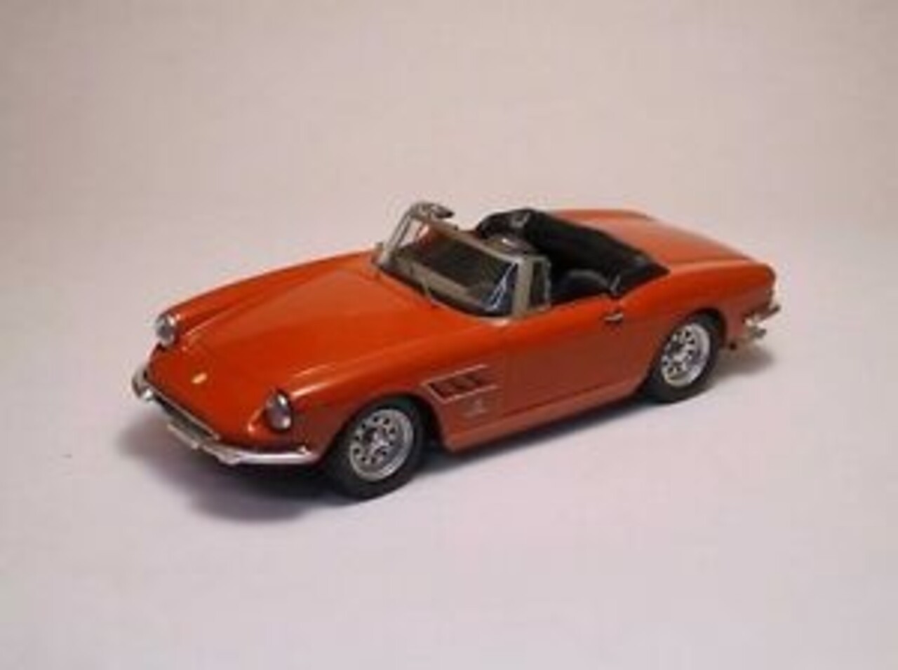 Ferrari Ferrari 330 GTS Spider 1966 - 1:43 - Best Model Ferrari Ferrari 330 GTS Spider 1966 - 1:43 - Best Model