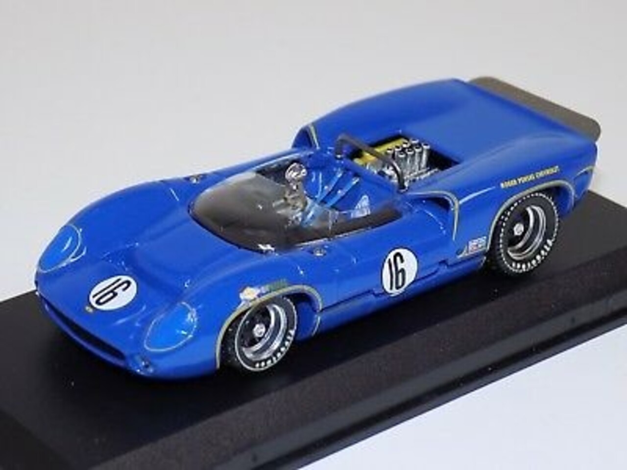 Lola Lola T70 Spider #16 St.Jovite 1966 - 1:43 - Best Model Lola Lola T70 Spider #16 St.Jovite 1966 - 1:43 - Best Model
