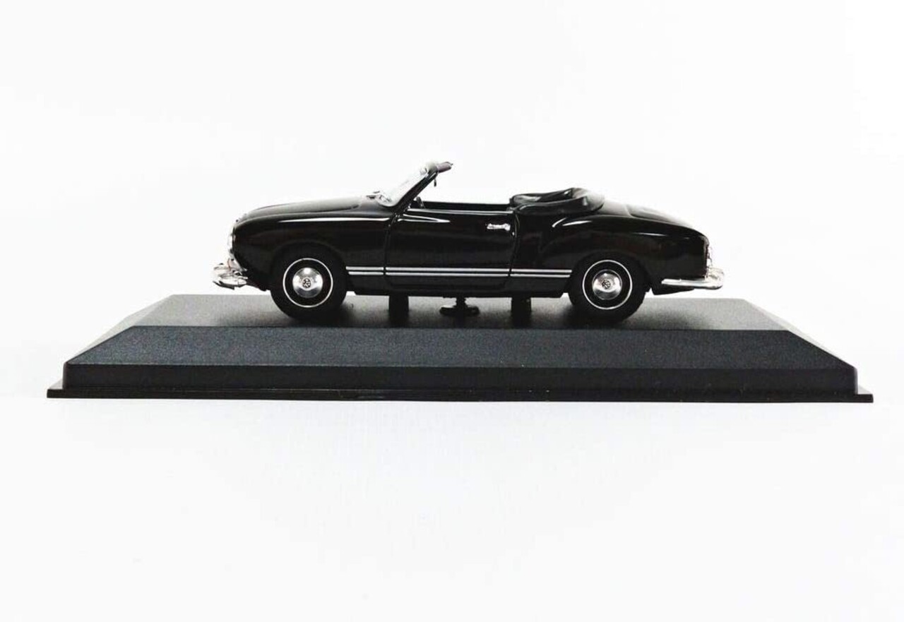 Volkswagen Volkswagen Karmann Ghia Cabriolet 1955 - 1:43 - MaXichamps Volkswagen Volkswagen Karmann Ghia Cabriolet 1955 - 1:43 - MaXichamps