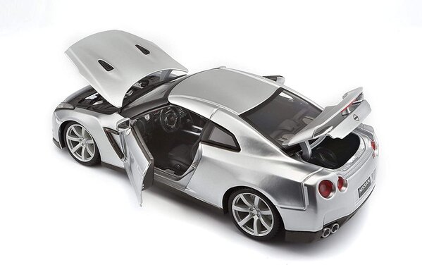 Nissan Nissan GT-R R35 2009 - 1:18 - Bburago