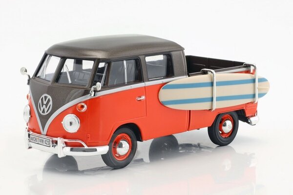 Volkswagen Volkswagen T1 (Type 2) Pick Up + Surfboard - 1:24 - Motor Max Volkswagen Volkswagen T1 (Type 2) Pick Up + Surfboard - 1:24 - Motor Max