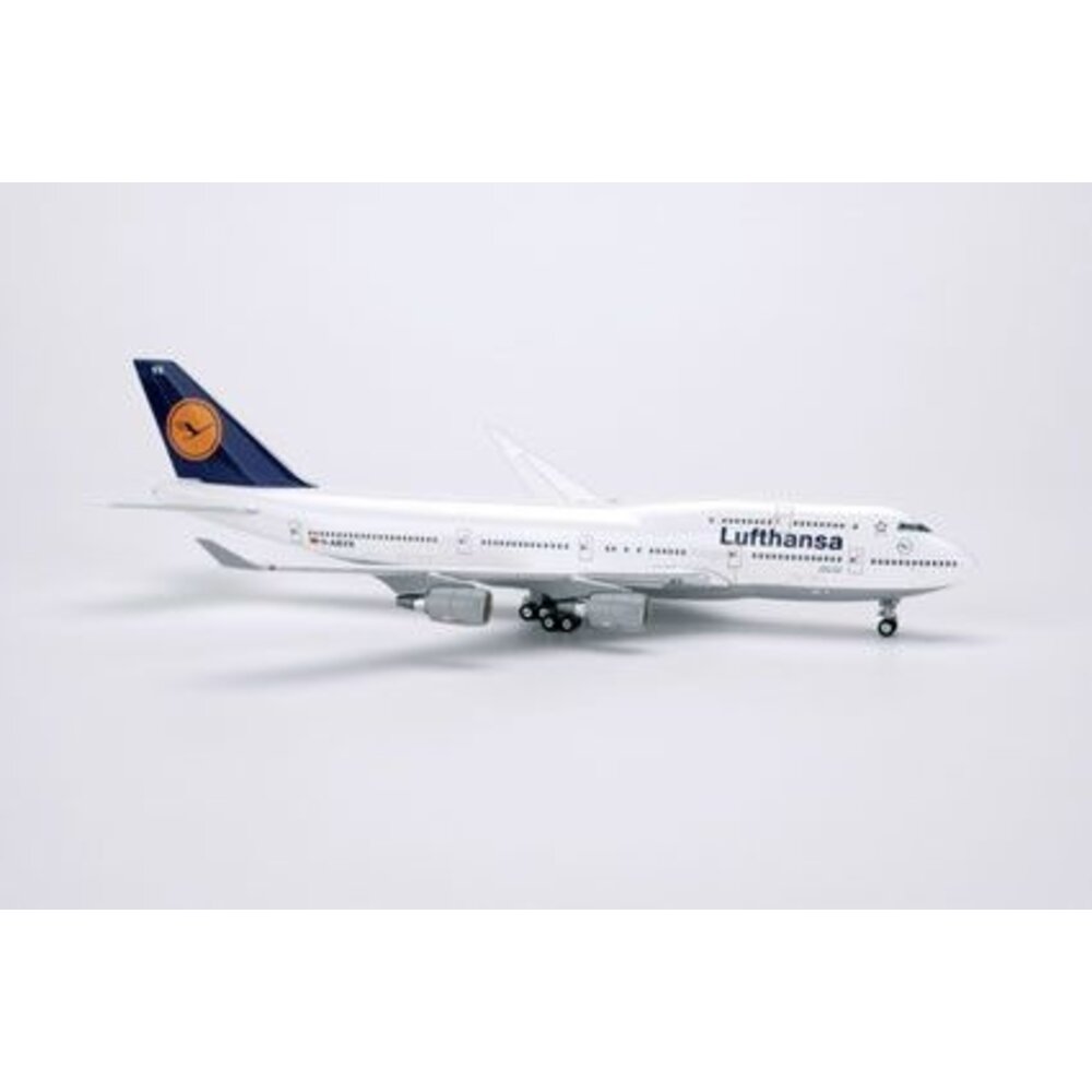 Boeing 747-400 D-ABVX Schleswig-Holstein 'Lufthansa' - 1:300