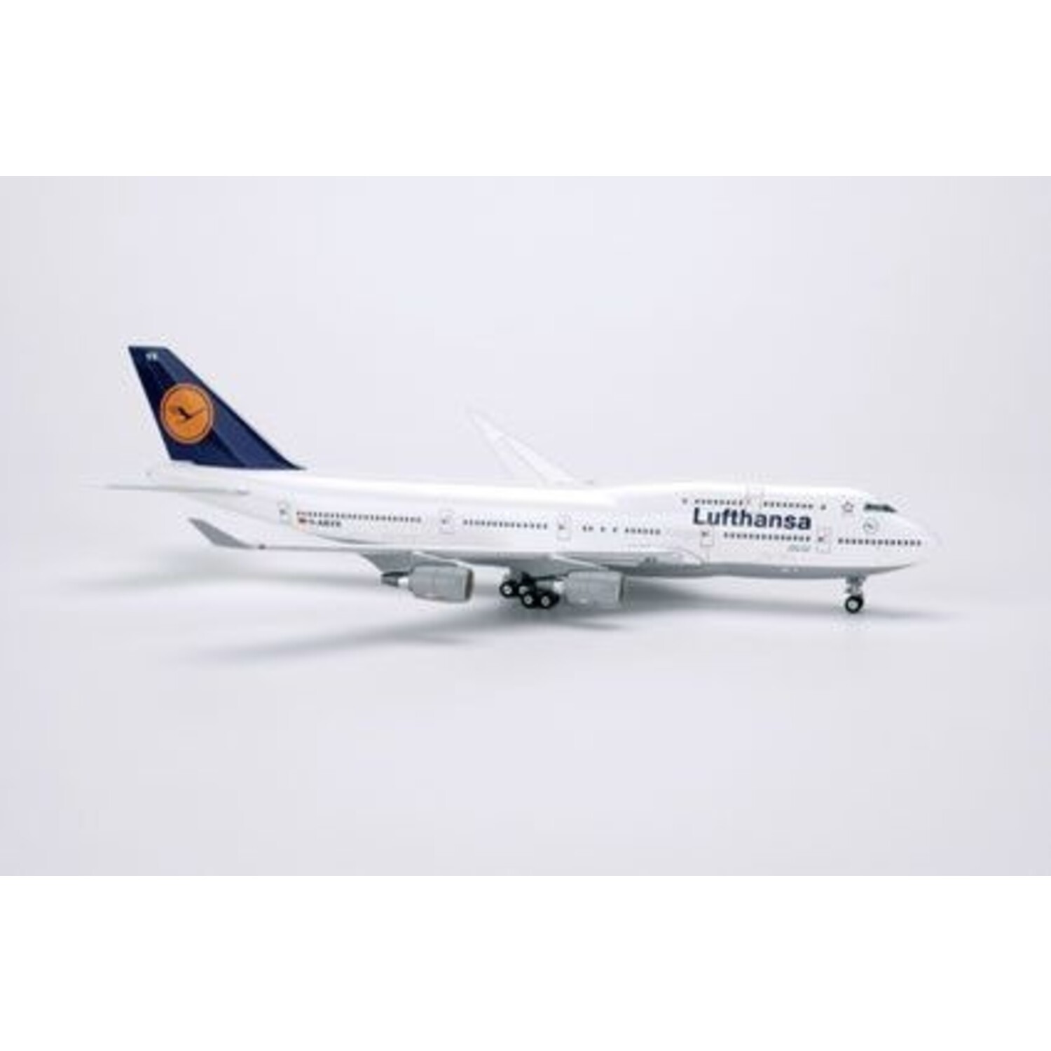 Boeing 747-400 D-ABVX Schleswig-Holstein 'Lufthansa' - 1:300