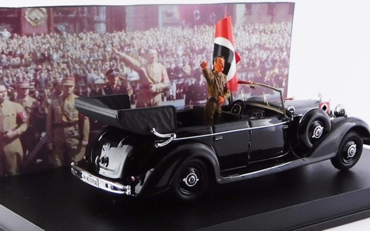 Mercedes-Benz Mercedes-Benz 770K Cabriolet Neurenberg Parade 1938 + Figure Hitler - 1:43 - Rio Mercedes-Benz Mercedes-Benz 770K Cabriolet Neurenberg Parade 1938 + Figure Hitler - 1:43 - Rio