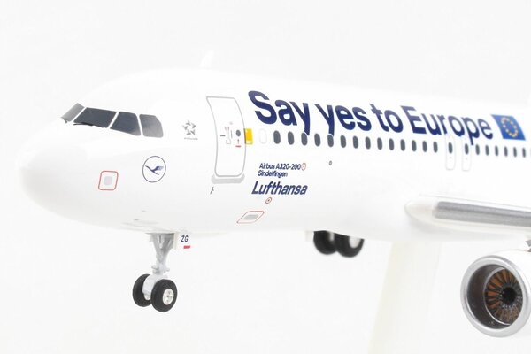 Airbus Airbus A320 'Lufthansa Say yes to Europe D-AIZG Sindelfingen' - 1:200 - Herpa Airbus Airbus A320 'Lufthansa Say yes to Europe D-AIZG Sindelfingen' - 1:200 - Herpa