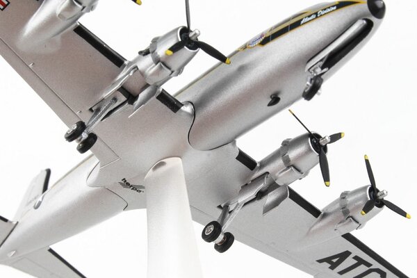 Douglas Douglas C-54M Skymaster 'U.S. Air Force Berlin Airlift 70th Anniversary 44-9030'  - 1:200 - Herpa