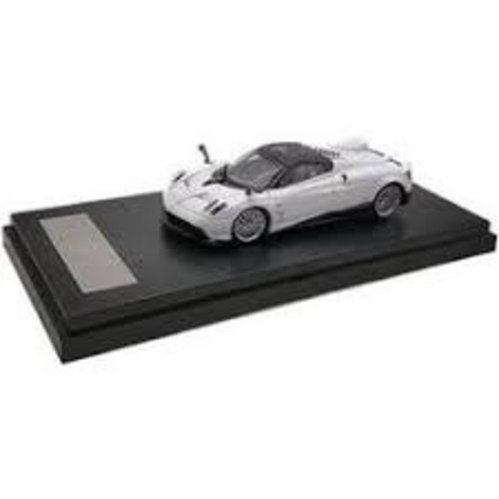 Pagani Pagani Huayra Roadster 2018 - 1:64 - LCD Model Pagani Pagani Huayra Roadster 2018 - 1:64 - LCD Model