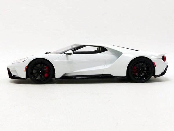 Ford Ford GT 2017 - 1:18 - GT Spirit Ford Ford GT 2017 - 1:18 - GT Spirit