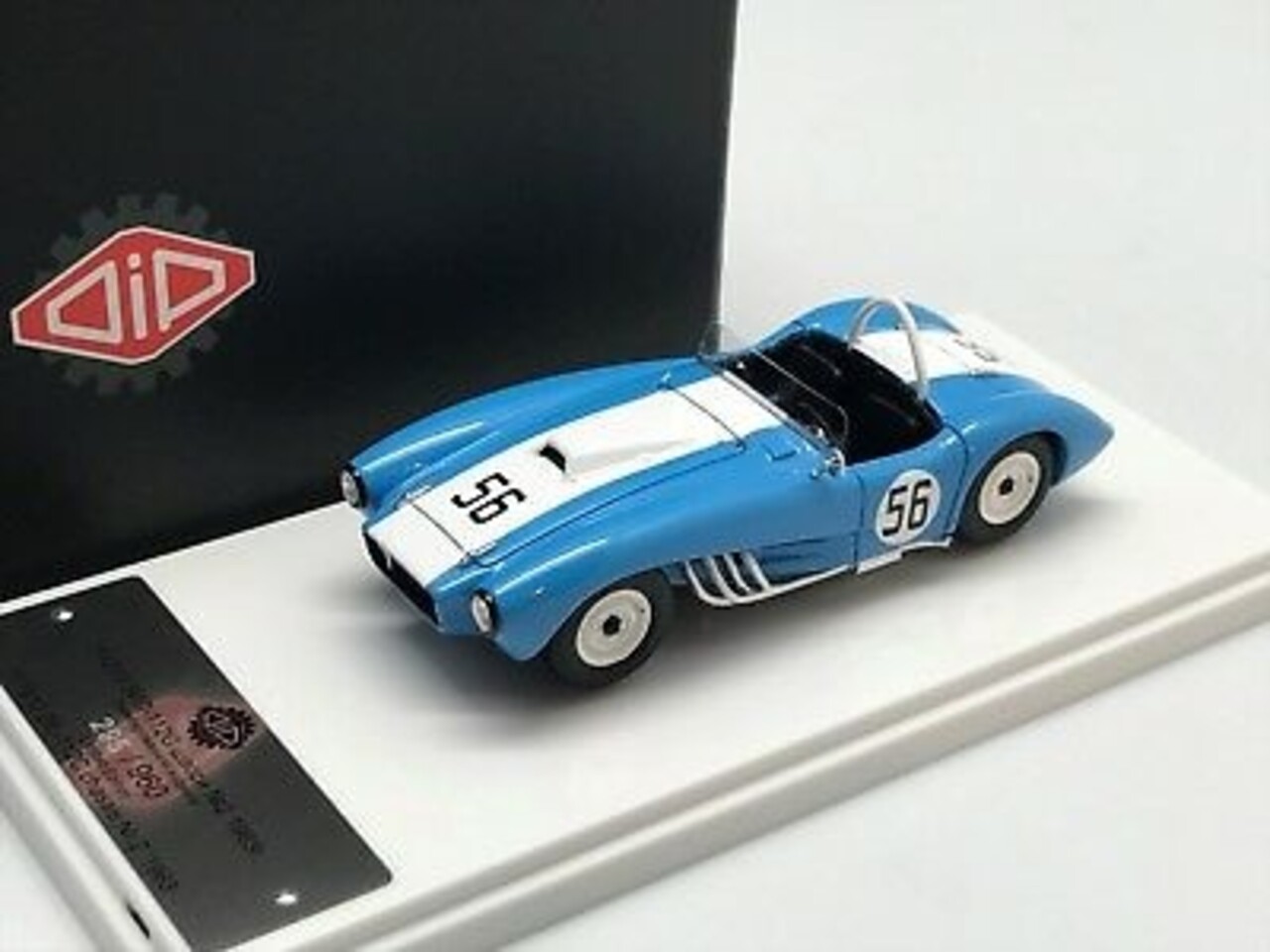 ZIL ZIL-112C Chassis Nr. 2 #56 1963 - 1:43 - DiP Models
