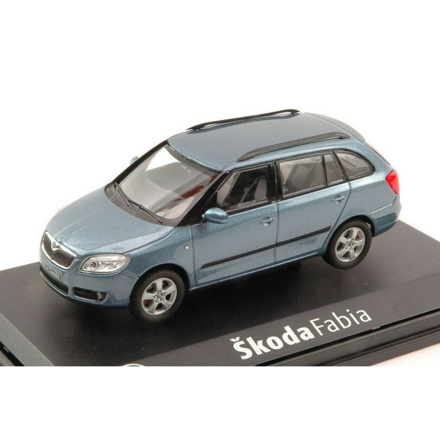 Skoda Fabia Combi II - 1:43 - Abrex - HMKT