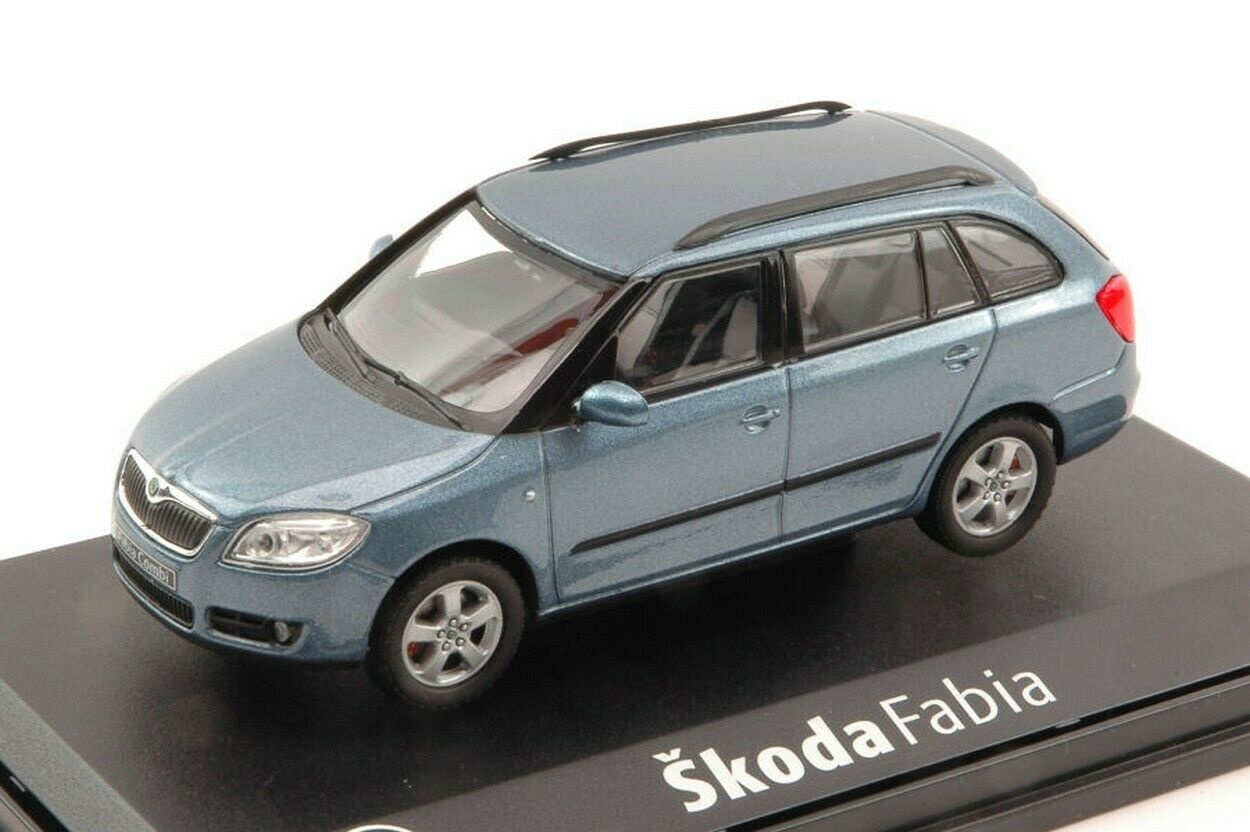 Skoda Fabia Combi II - 1:43 - Abrex - HMKT