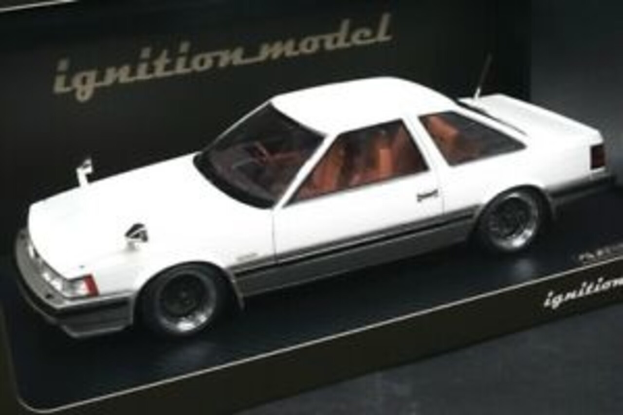 Toyota Toyota Soarer 2800GT Extra (Z10) - 1:18 - Ignition Model