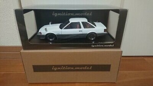 Toyota Toyota Soarer 2800GT Extra (Z10) - 1:18 - Ignition Model
