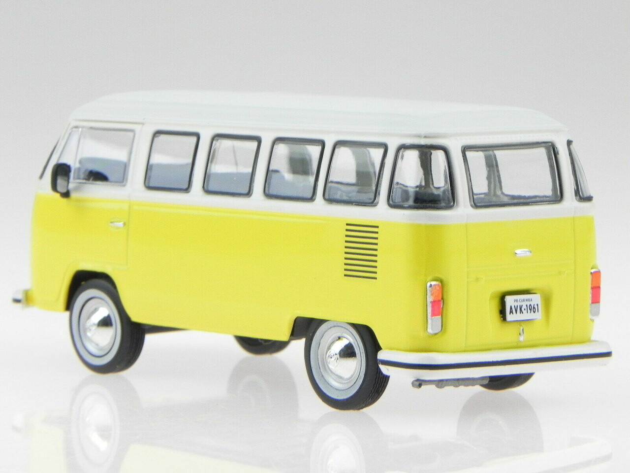 Volkswagen Volkswagen Type 2 Kombi 1976 - 1:43 - Triple 9 Collection Volkswagen Volkswagen Type 2 Kombi 1976 - 1:43 - Triple 9 Collection