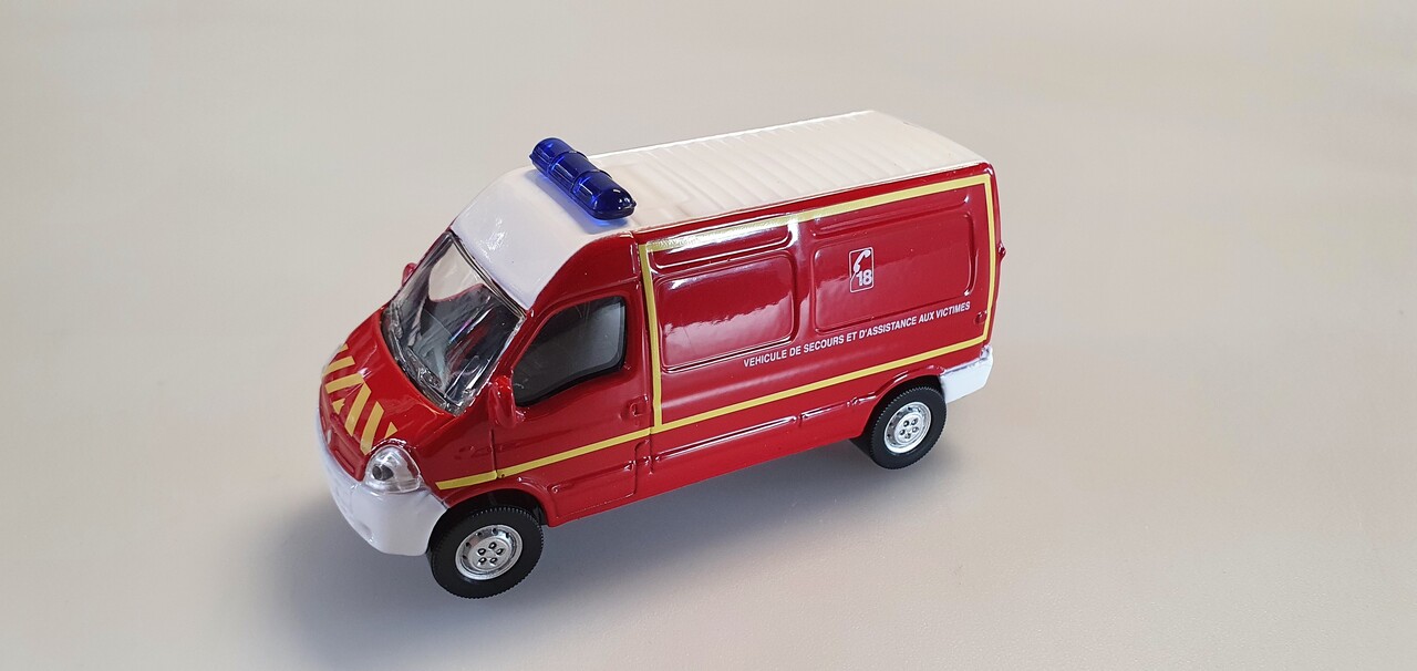 Renault Renault Vehicule De Secours Et Dássistance Aux Victimes - 1:64 - Norev