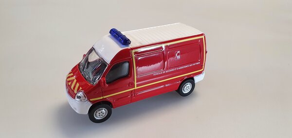 Renault Renault Vehicule De Secours Et Dássistance Aux Victimes - 1:64 - Norev