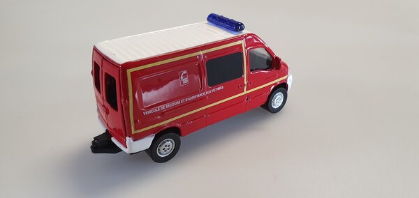 Renault Renault Vehicule De Secours Et Dássistance Aux Victimes - 1:64 - Norev