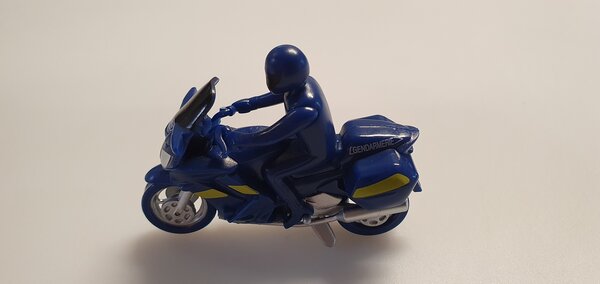 Renault Renault Gendarmerie - 1:32 - Norev Renault Renault Gendarmerie - 1:32 - Norev