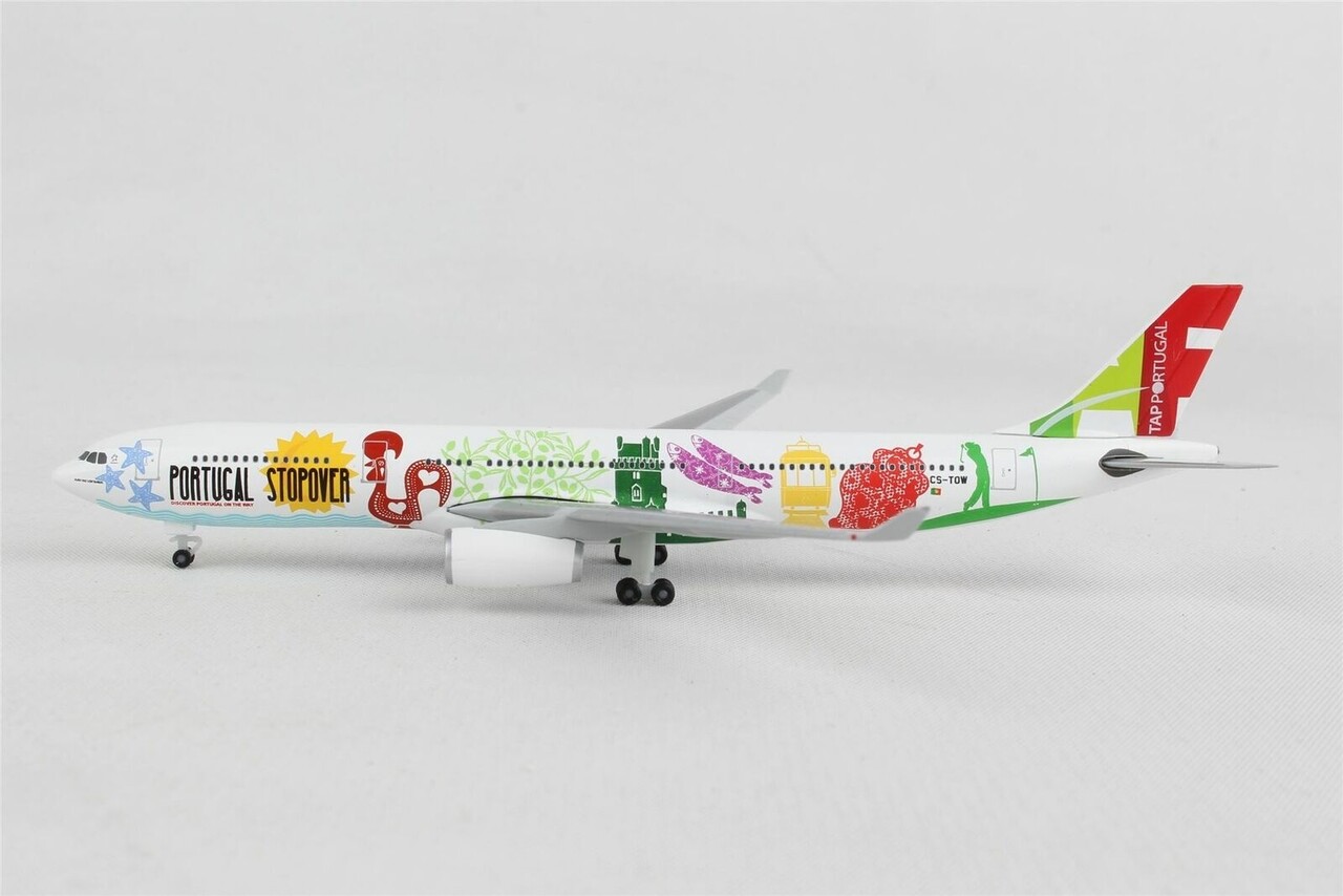 Airbus Airbus A330-300 'TAP Air Portugal CS-TOW Stopover' - 1:500 - Herpa