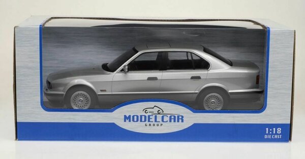 BMW BMW 5-Series (E34) - 1:18 - Modelcar Group
