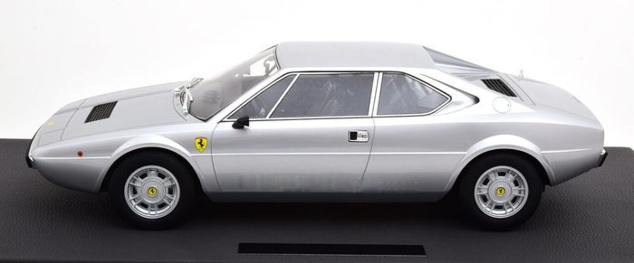 Dino Dino 308 GT4 - 1:12 - Top Marques Collectibles Dino Dino 308 GT4 - 1:12 - Top Marques Collectibles