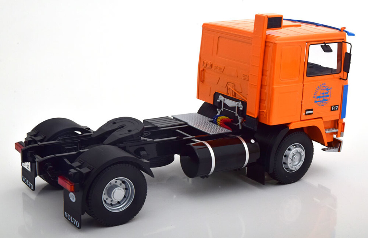 Volvo Volvo F12 'Deutrans' - 1:18 - Road Kings