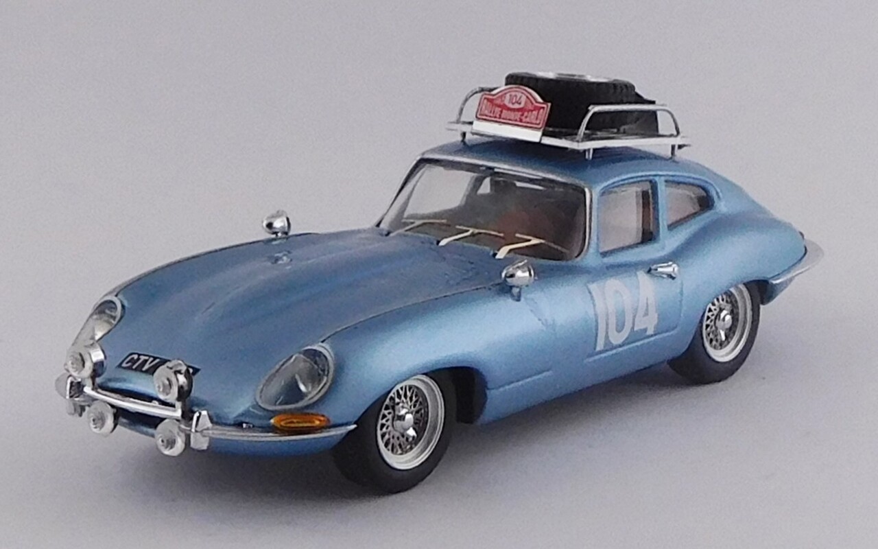 Jaguar Jaguar E-Type Coupe #104 Rally Monte Carlo 1965 + Roof Rack - 1:43 - Best Model Jaguar Jaguar E-Type Coupe #104 Rally Monte Carlo 1965 + Roof Rack - 1:43 - Best Model
