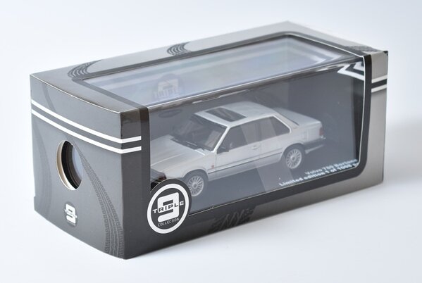 Volvo Volvo 780 Bertone 1977 - 1:43 - Triple 9 Collection Volvo Volvo 780 Bertone 1977 - 1:43 - Triple 9 Collection