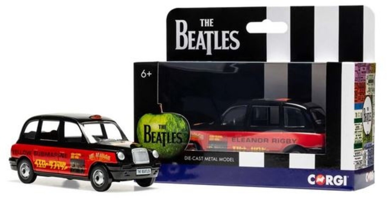 Austin Austin London Taxi LTI TX4 RHD 2014 The Beatles 'Yellow Submarine' Eleanor Rigby - 1:36  - Corgi