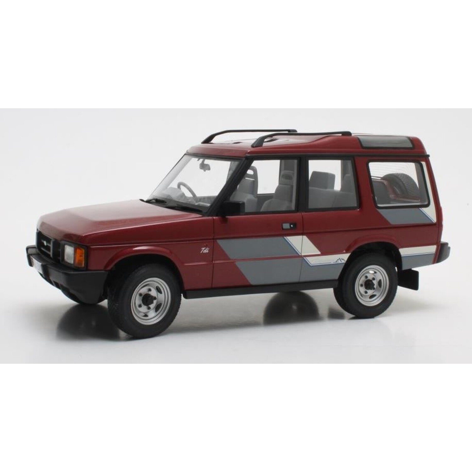 Land Rover Discovery MK I 1989 - 1:18 - Cult Scale Models - HMKT