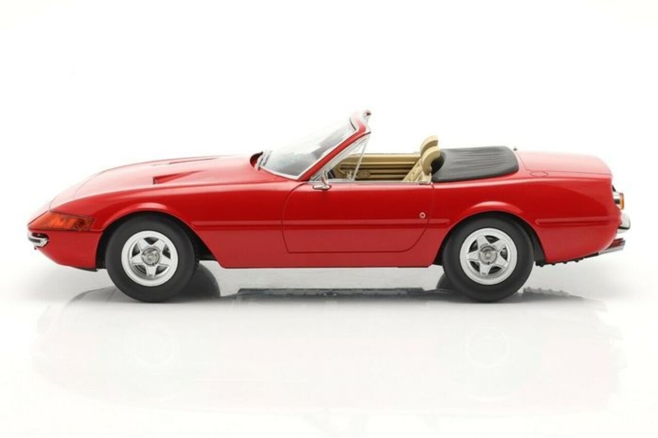 Ferrari Ferrari 365 GTS/4 1971 - 1:18 - KK Scale Ferrari Ferrari 365 GTS/4 1971 - 1:18 - KK Scale