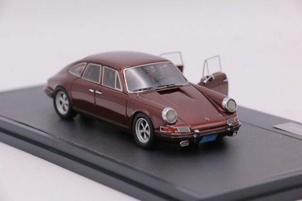 Porsche Troutman & Barnes 911 Sedan 1972 - 1:43 - Matrix Scale